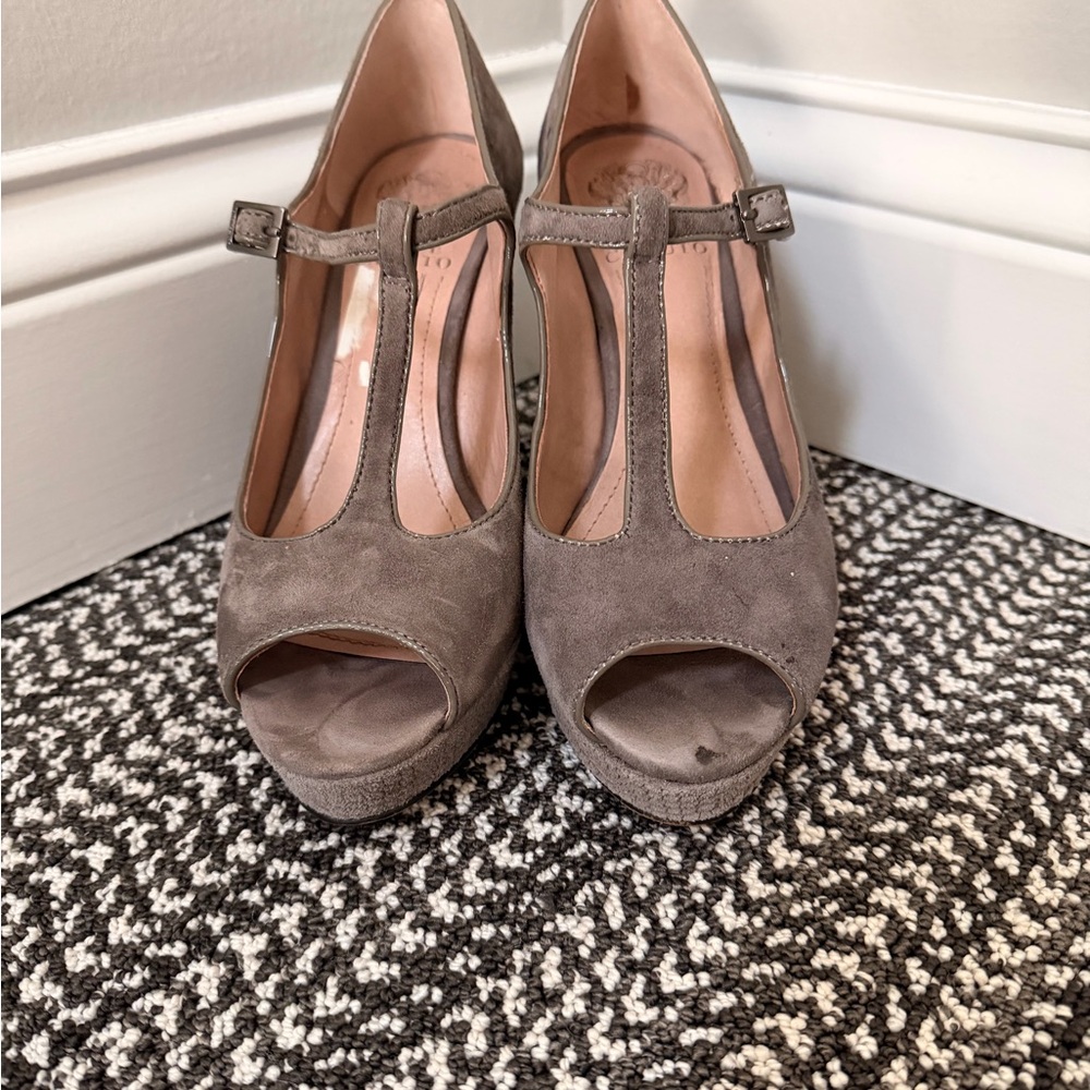 Vince Camuto Grey Peep-Toe T-Strap Wedge Heels